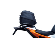 Carica immagine nel visualizzatore della Galleria, KT025B-117 copy.jpg